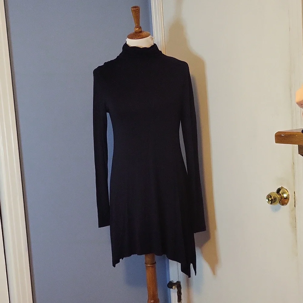 Soft Surroundings Black Knit Top Turtleneck Sharkbite Long Sleeve Medium - Picture 1 of 5